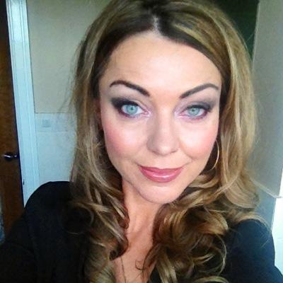 DigitalShopR's profile picture. Experienced B2B & ecommerce marketer, passionate about making selling easy, avid shopper, observer of  and commentator on evolution of retail.