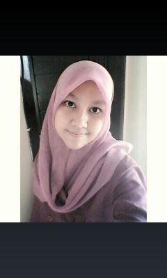 ig: adellaputria