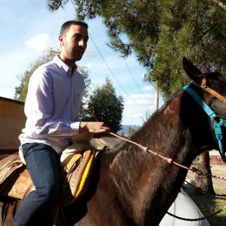 GermanTosso's profile picture. Ex-militar, estudiante de políticas y activistas por los derechos de los militares y los derechos humano dentro del ejercito