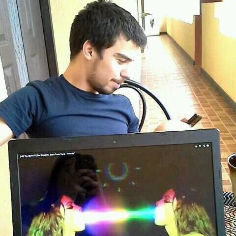 AtoFranco's profile picture. Paraguayo, vivo en Costa Rica, estudiante de filología, interesado en literatura, poesía, teatro, etc.