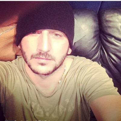 Vibing on vibes is more my vibe - Julian 

Appreciating the sass of Julian Bunetta 
#julianAF #getJulianverified #legally1DAF