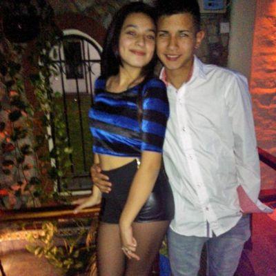 mi tiempo es oro . no temgo tiempo pa los envidiosos. sos el amor de mi vida A . yo solo temgo ojos pa usted relajate despreocupate :) wssp:1161861145