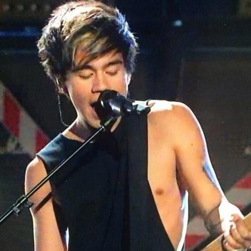 Follow @ww_5sos for 5sos updates