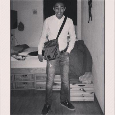 zetdiihollerug's profile picture. 