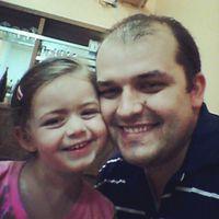 Advogado apaixonado pela família, futebol, Inter e pessoas do bem! Tu és o arquiteto de teu próprio destino. Trabalha, espera e ousa.