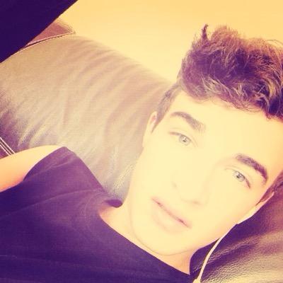 Photo pour ÉLITE MAN FRANCE! 15ans/célibataire /Paris jb_legere@officiel Abonner vous ! Ŧђɑ̤̥̈̊п̥̥̲̣̣̣kƨ̣̣̣̇̇̇̇ Fo̶̲̥̅̊я followingƔφυ α̲̅ lot.