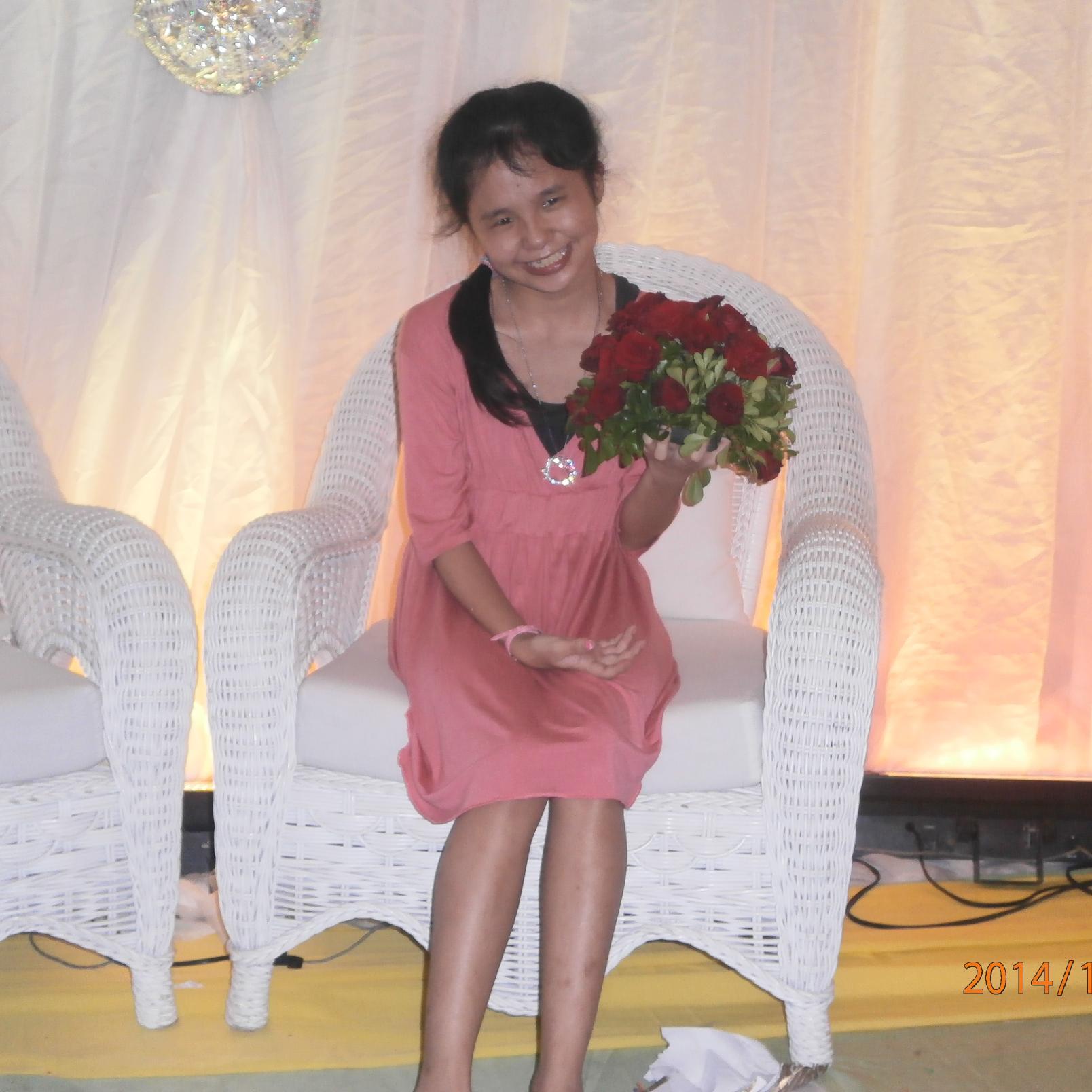 MarLean23's profile picture. '''i love to watch pbb,eat bulaga;)