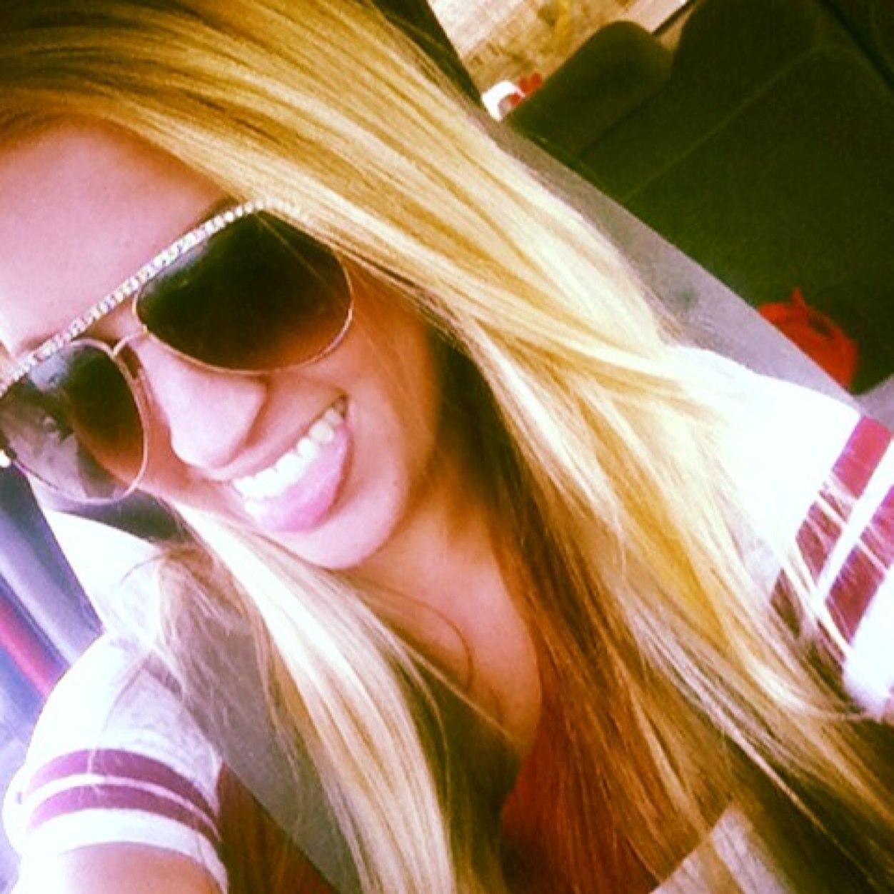 misskris56's profile picture. Good things happen in time, Great things happen all at once