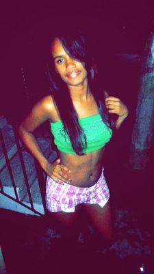 ☇Para que sufrir pensandO en algo que jamás pasara, es mejor seguir adelante porque algún día la vida te lo recompensara♥