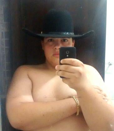 Sou a alegria de quem me ama,a tristeza de quem me odeia e a ocupação de quem me inveja!!/Whats:991155530