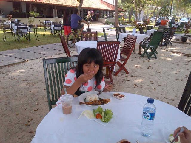 atikarakha's profile picture. 