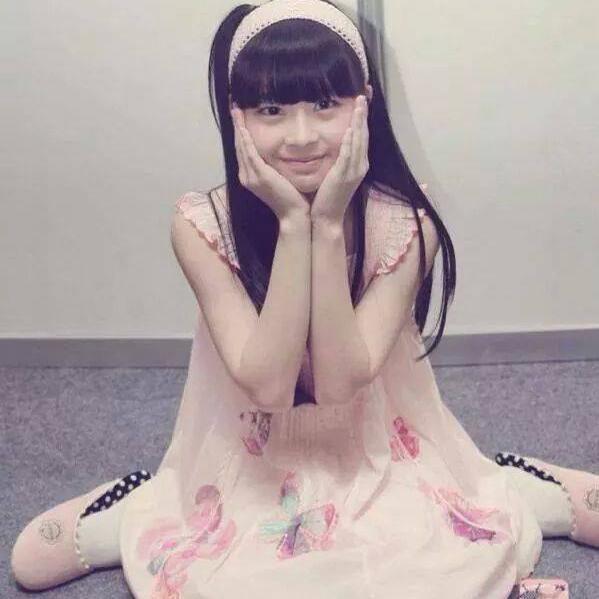 Always be yourself and never be anyone else even if they look better than you.”
16 Juni 1996