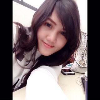shellalubischa's profile picture. Karena akun ini sudah bermasalah dan eror akibat sistem bot auto retweet, move ke akun yang baru @giskachell