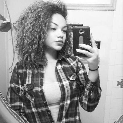 I'm light skin, I don't have to reply.                        IG: xmsk__