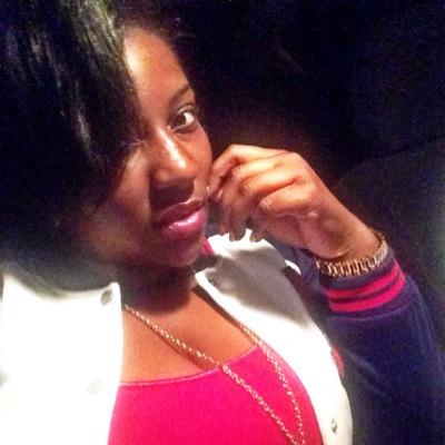 im Reshina fa a living, who r u? #GodFearing #cool #dwnToEarth #laidBack #darmaFree