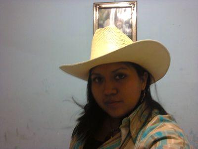 soy chula de gerardo Ortiz, plebita de edén muñoz  C50 y kazadora de el komander que tiene de malo