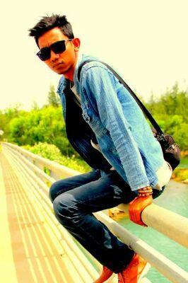 Path Arief abenk ↓ I'm MADRIDISTA & MotoGP_Lovers. I Like @NOAH_ID dan Aku Nggak mau DI DUA2kan apalagi DI KOTAK2an.