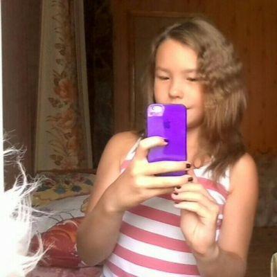 masya1020's profile picture. Пивет всем меня зовут Маша, мне 11 лет , учусь в 5 классе я очень хочу снимать видео но неумею