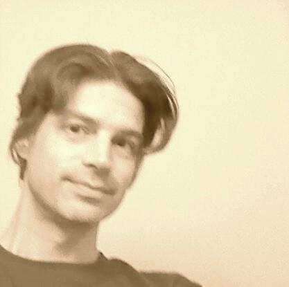 Single. Interested in beautiful women. Turned on by sexy feet. Loves science fiction.