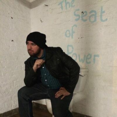 Football crazy, music mad, enjoys a boss bevvy! 'Death Roe 31' @WRDPack