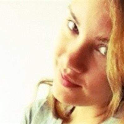 motta_jea's profile picture. El arte se reconce con OCHO números.