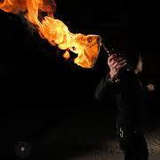 gasolina's profile picture. Cogí el nombre convencido de que las petroleras pujarían por comprármelo por un pastón y mientras espero, arrastro mi amargura x aquí.