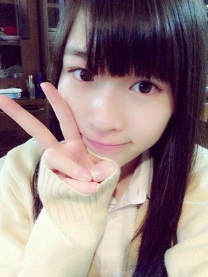 黄色