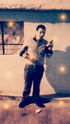 bueno soy un chavo muy buena onda cariñosa y muy romántico así k sigeme y te sigo