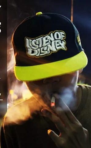 Donnyaditya182's profile picture. Jadikan hidup kamu itu bagiakan lukisan terbaik di dunia ini, karena kamu haya punya satu kanvas kehidupan :)