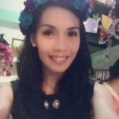 bugingsyboocaw's profile picture. Every girl has the right to feel like a princess =)