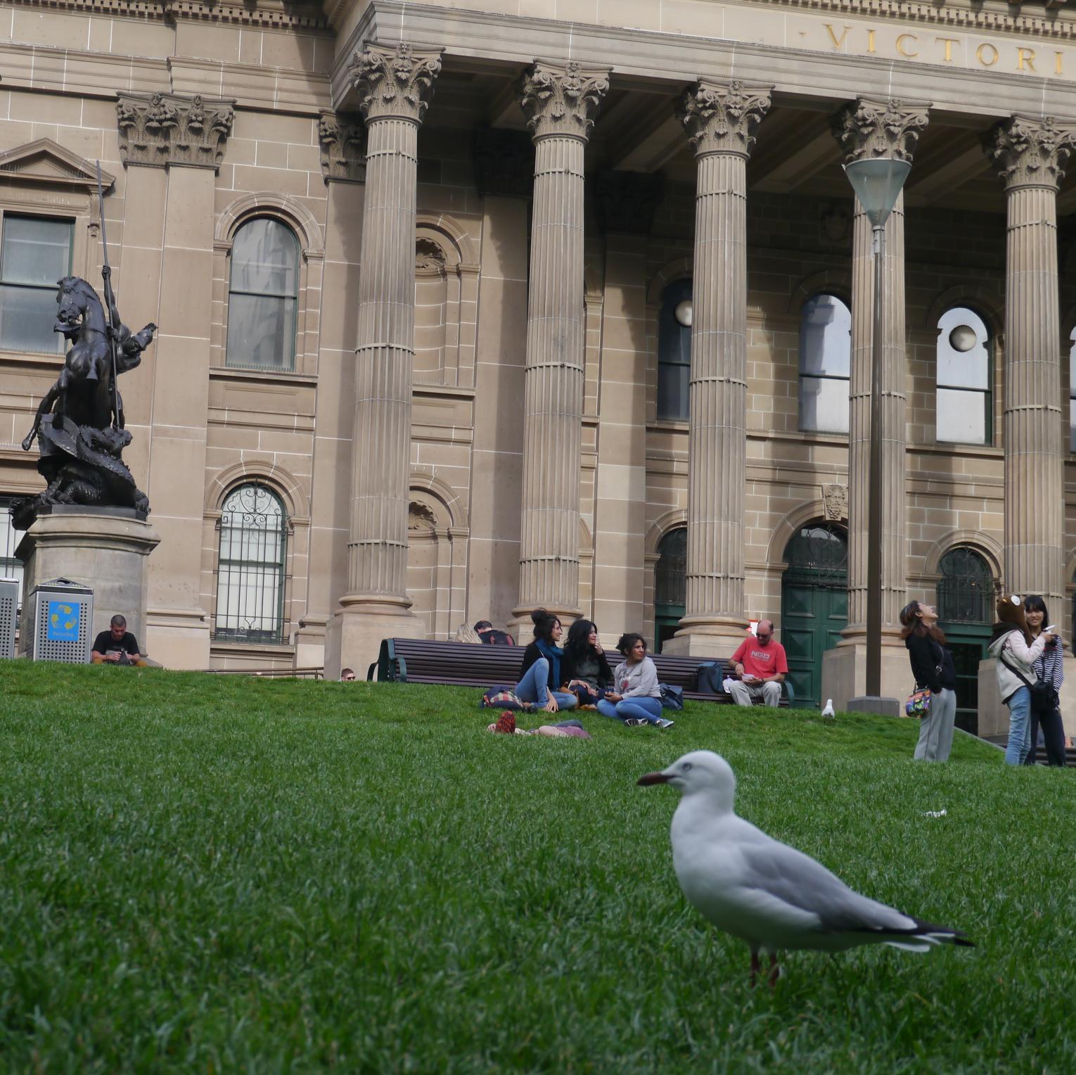 m19999999999986's profile picture. 東京在住、平日、昼間は会社員、夜や週末など、空いた時間で現代アート制作をしています。