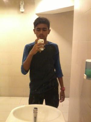 NazranDanial_09's profile picture. flying high