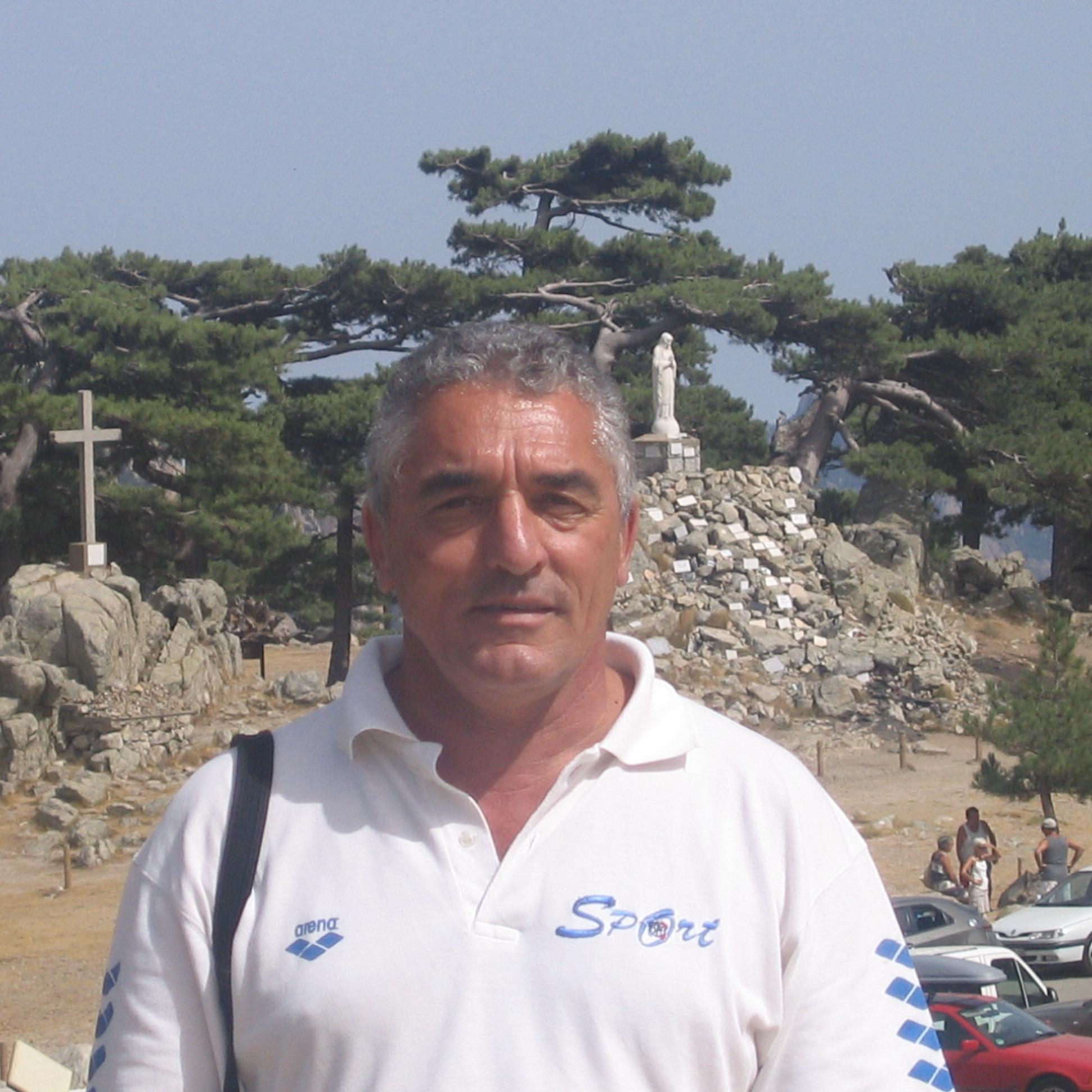 bertingerard17's profile picture. 