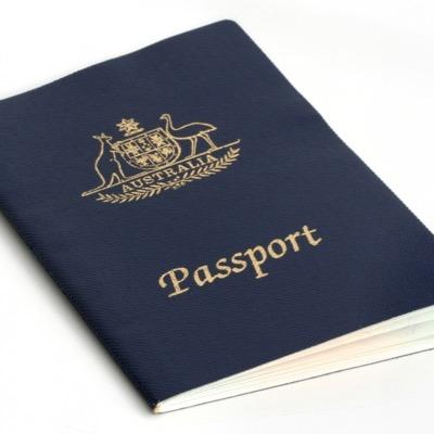 IM MICHAELS PASSPORT AND THE LITTLE FUCK LOST ME. please help me im scared