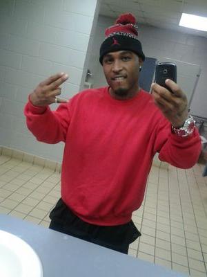 loving caring father of 4.. bout da money.. just Bosky!!
