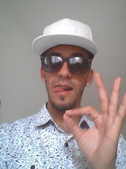 Na vida as regras são claras. Você derruba ou cai. Você vence ou perde. Você humilha ou é humilhado. Seja Humilde mas não seja OTÁRIO.
SIGO TODOS DE VOLTA