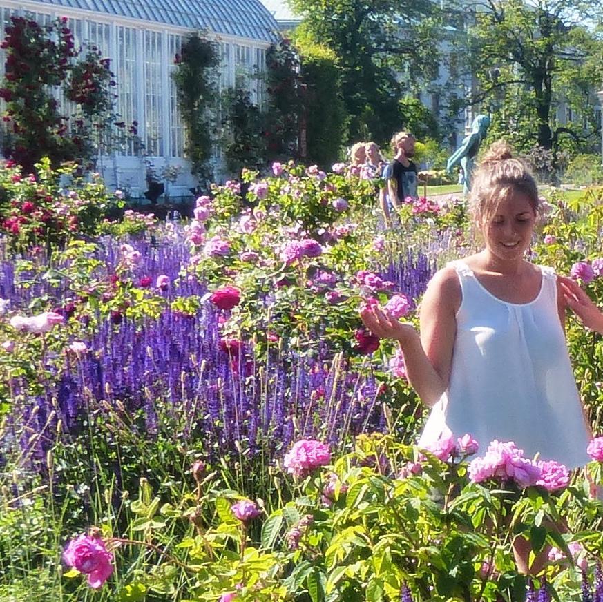 Brunet_Audrey's profile picture. You were given this life, because you are strong enough to live it. Robin Sharma