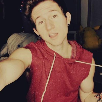 free follow from @TropicRicky follow her ((: