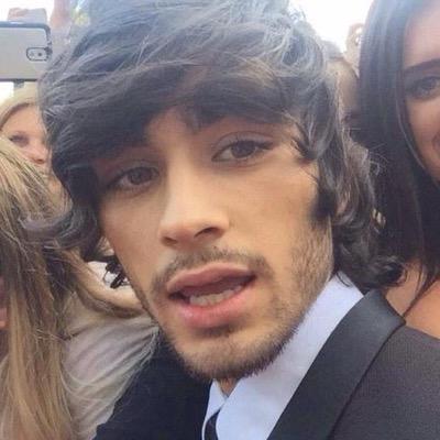 follow @depressedafi bc she gave you a free follow !! she follows back, just ask