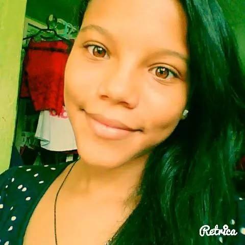G♡D, MY FAMILY AND FRIENDS ARE EVERTING IN MY LIFE , Directioner Belieber and Hunter ☆