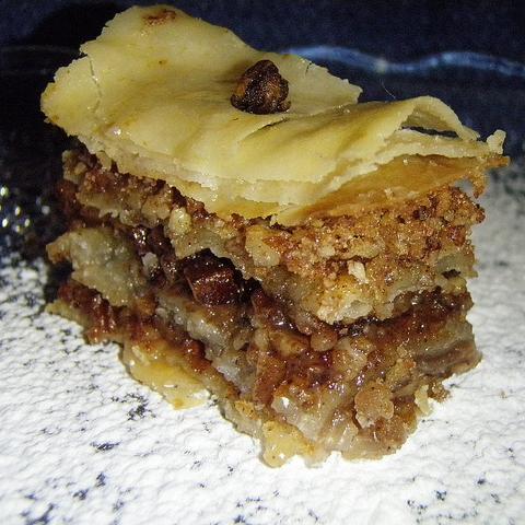 BE_GlutenFree's profile picture. Hi, my name is Leanne Overlander.  With a degree in Biology to help I went off gluten six years ago- I felt so much better, I have never gone back. #GlutenFree