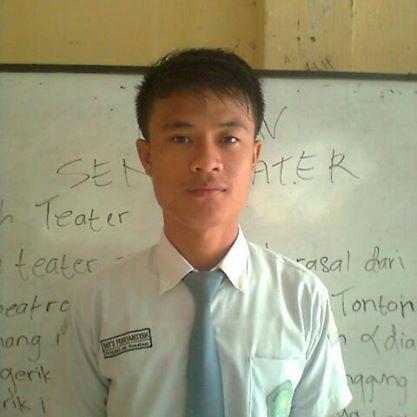 Kejarlah Duniamu seakan_akan Kau hidup Selamanya
Kerlah Akhiratmu Seakan_akan Kau akan mati Esok