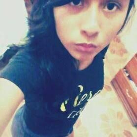 la verdadera belleza esta en la sencillez de una persona *-*