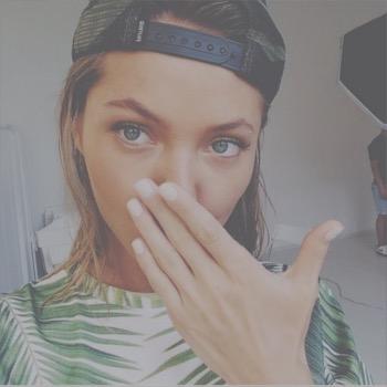 FREE FOLLOW FROM @UNITEDHES GO FOLLOW HER