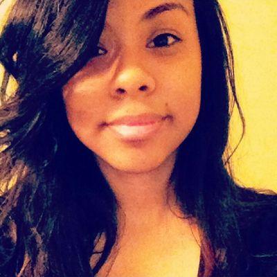 Domimexi's profile picture. It be like that sometimes.