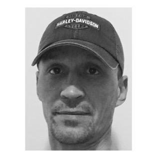 val_chavis's profile picture. 