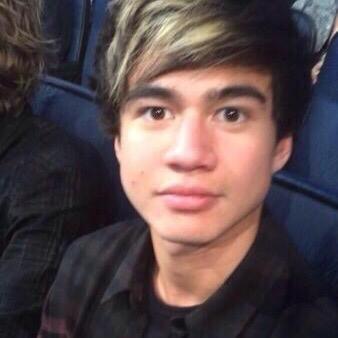 hi cutie, go follow @deepthroatmuke and ask for a follow back