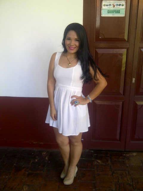 Inteligente,Linda,  Agradable, Contadora Publica, y Comerciante Independiente.!