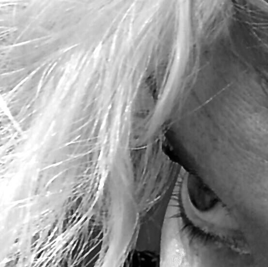 Alison Lapper MBE Profile