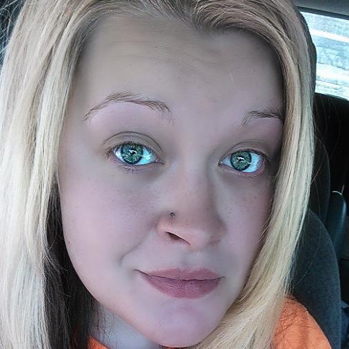 My name is Jordanne Rae Beardsley. I am 21 years old and I am a proud to Payton Nycole Hendrickson and Braedyn Kaylar James White.